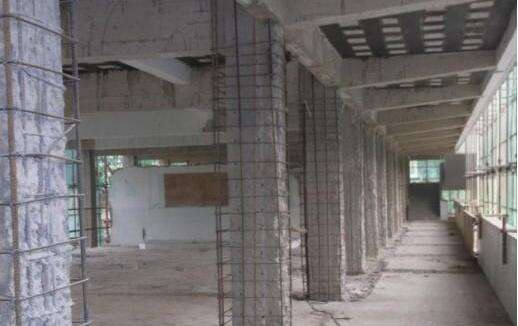 梁底粘鋼加固示例