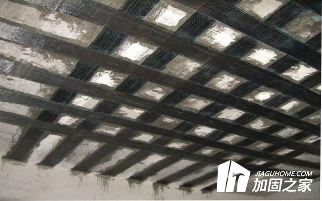 碳纖維布加固粘貼方法不同，加固的效果也不同