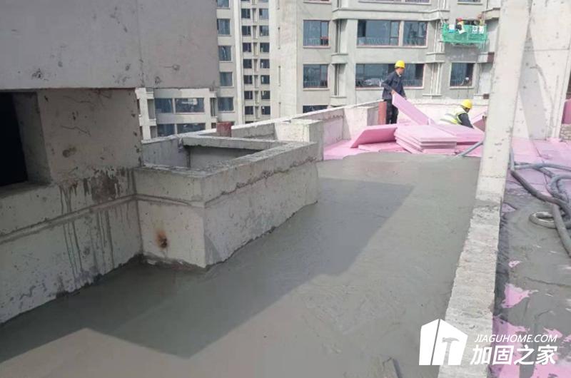 水泥屋頂漏水，應(yīng)該怎么做比較好?